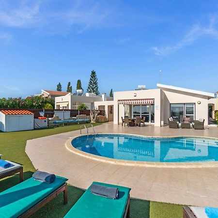 Villa Marina Sunrise By Ezoria Villas Coral Bay Buitenkant foto